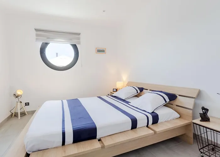 Nyaraló By Interhome Pirou